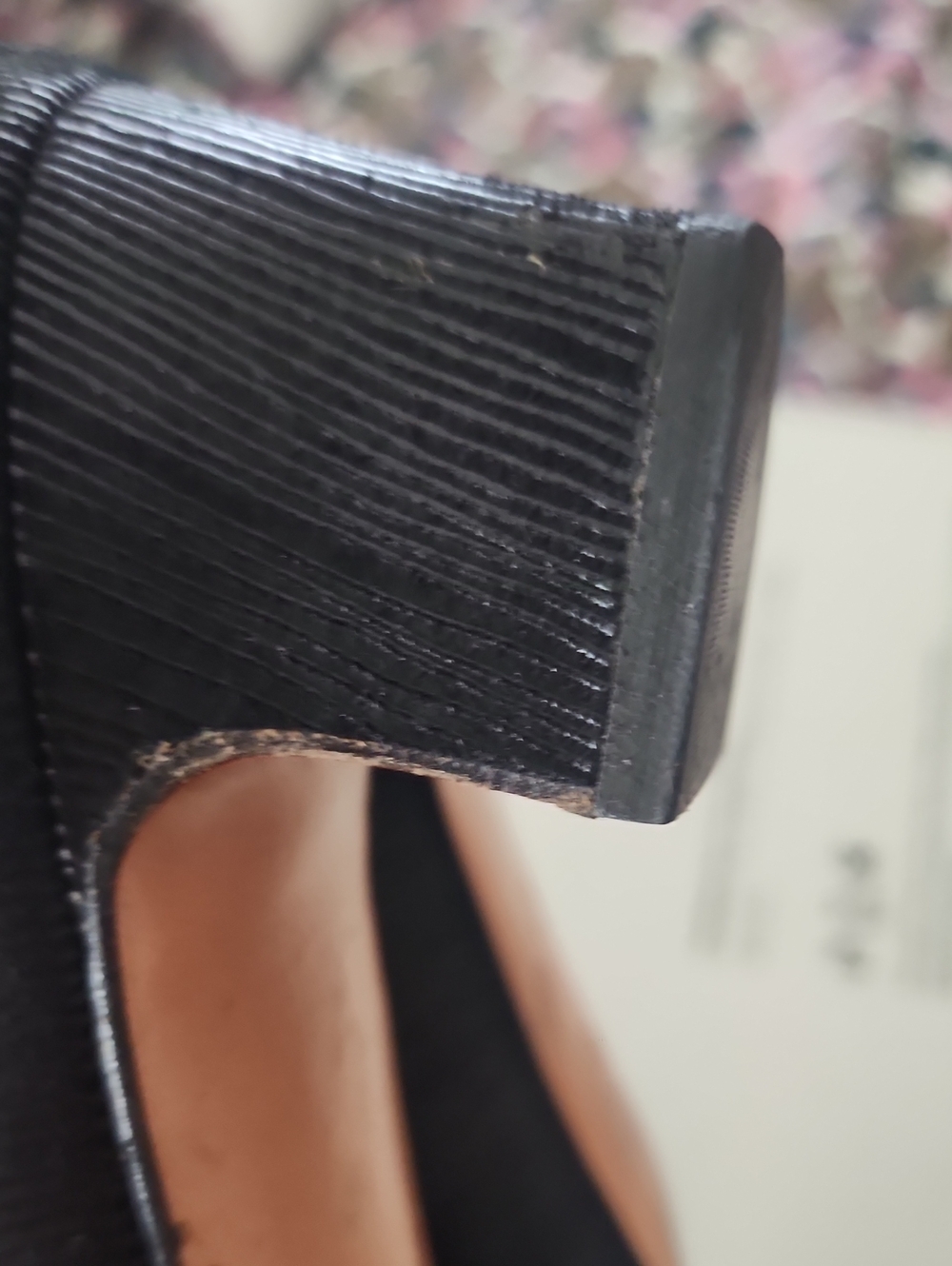 Salvatore Ferragamo Black Textured Leather Block Heel Pumps Women's 9 - Picture 10 of 10